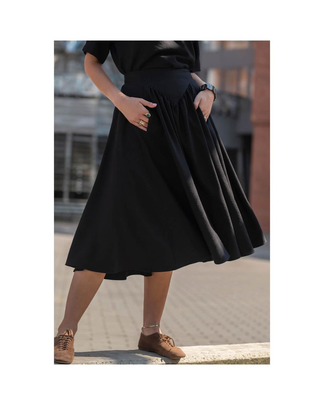 Oh!Zuza Black Echo Viscose Midi Skirt With Pockets –