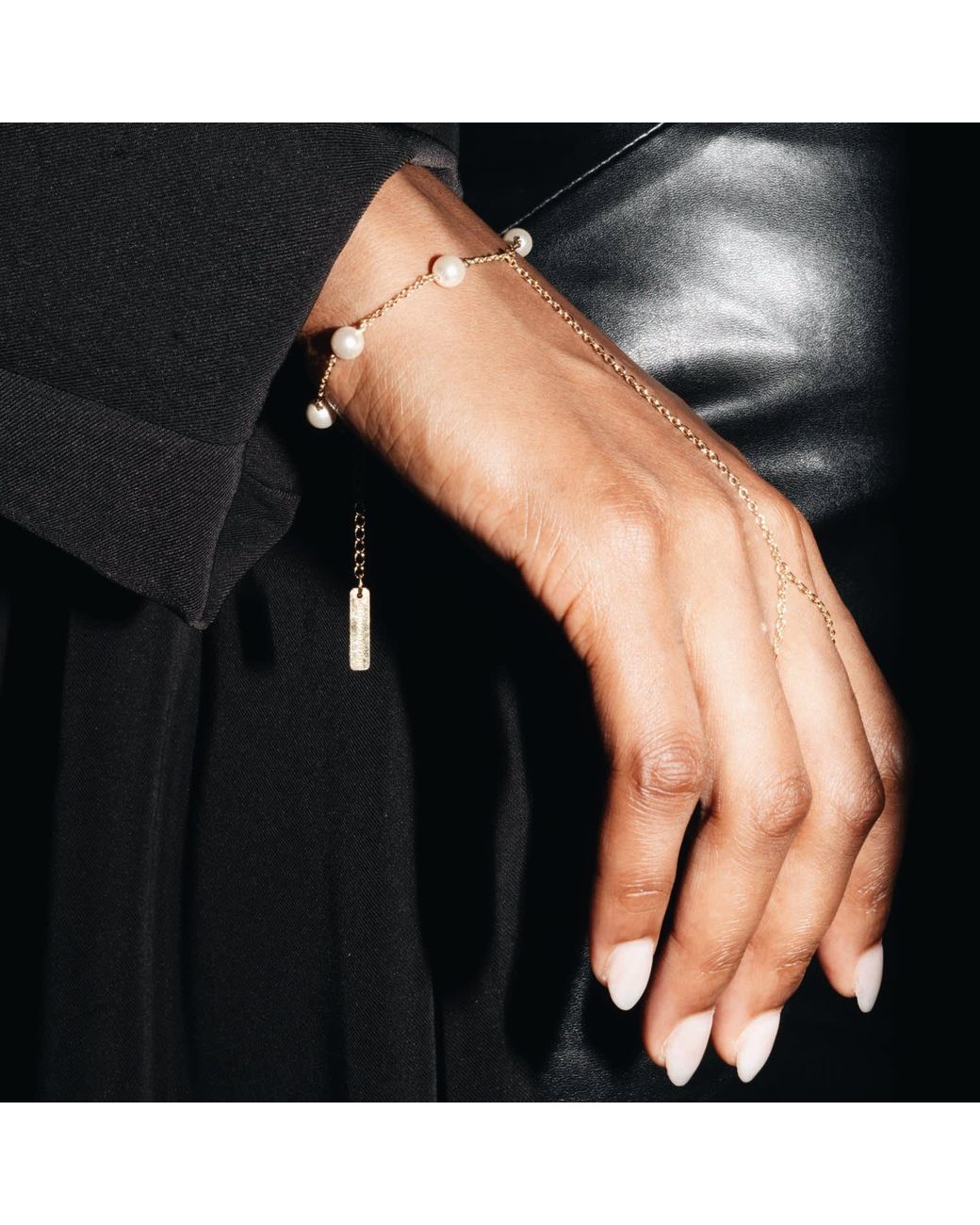Studio Baloge Metallic Lyra Hand Chain