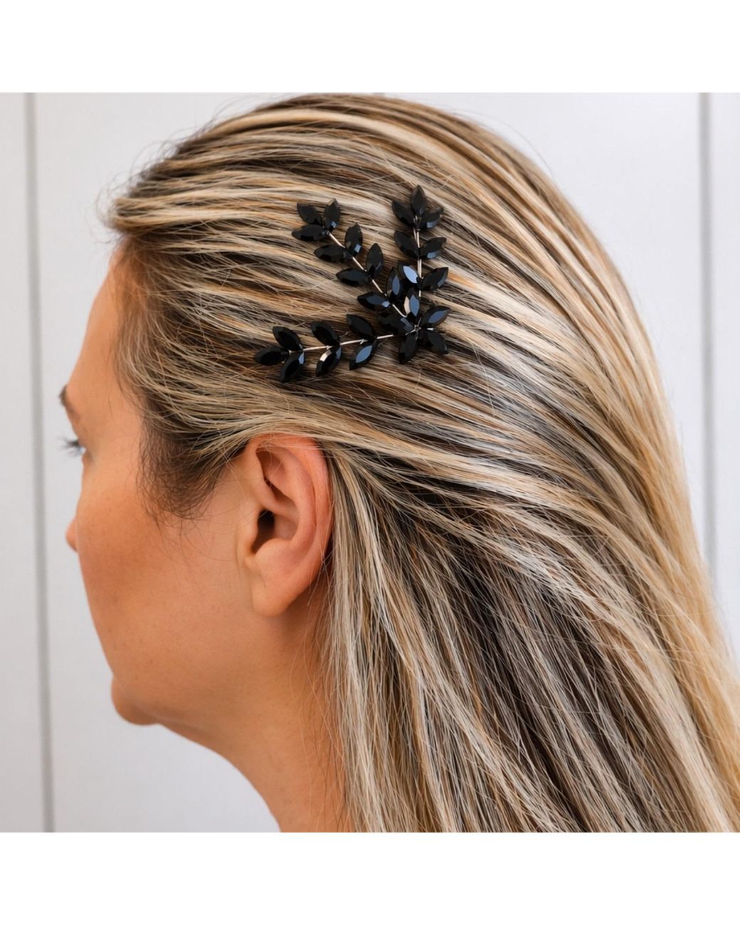 Nuvv Collection Black Crystal Leaf Hair Comb