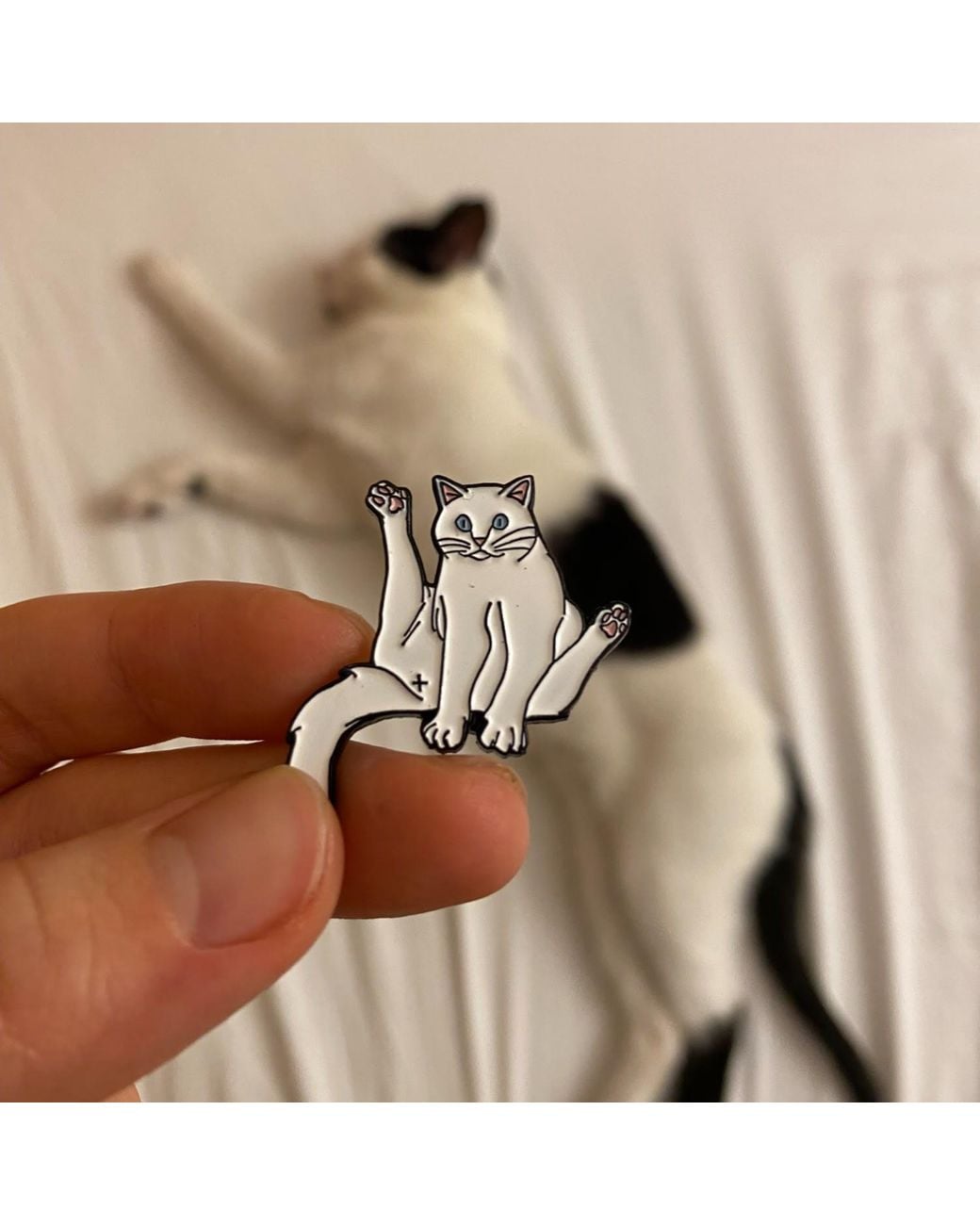 Make Heads Turn White Enamel Pin Sitting Cat