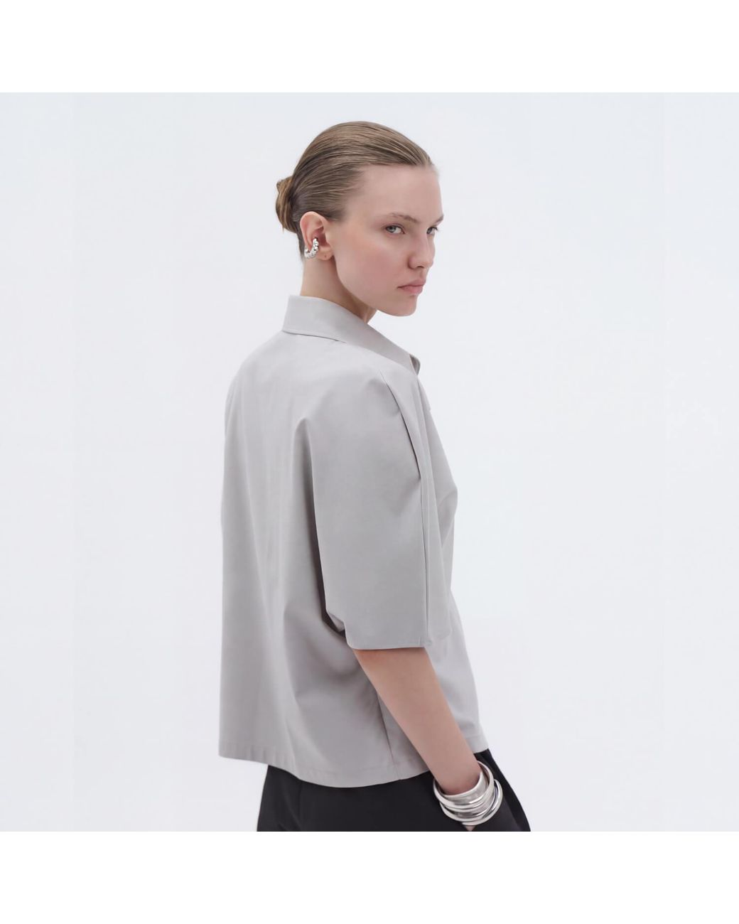 Elamins Gray Rounded Sleeve Button-Up Shirt