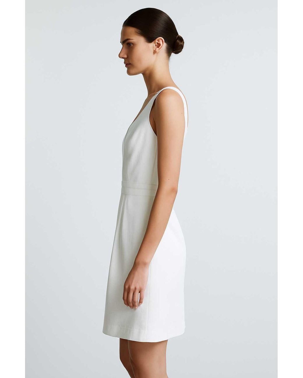 Conquista White Sleek Dress With Elastic Gabardine Fabric & Soft Lining