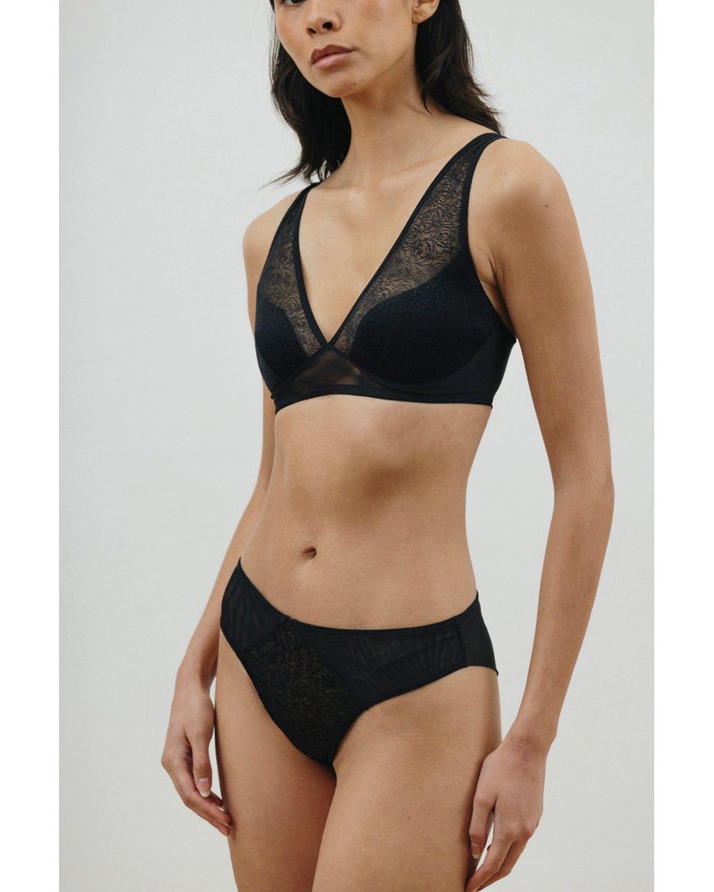 Verdant Intimates Black Rose Lace Plunge Molded Bra