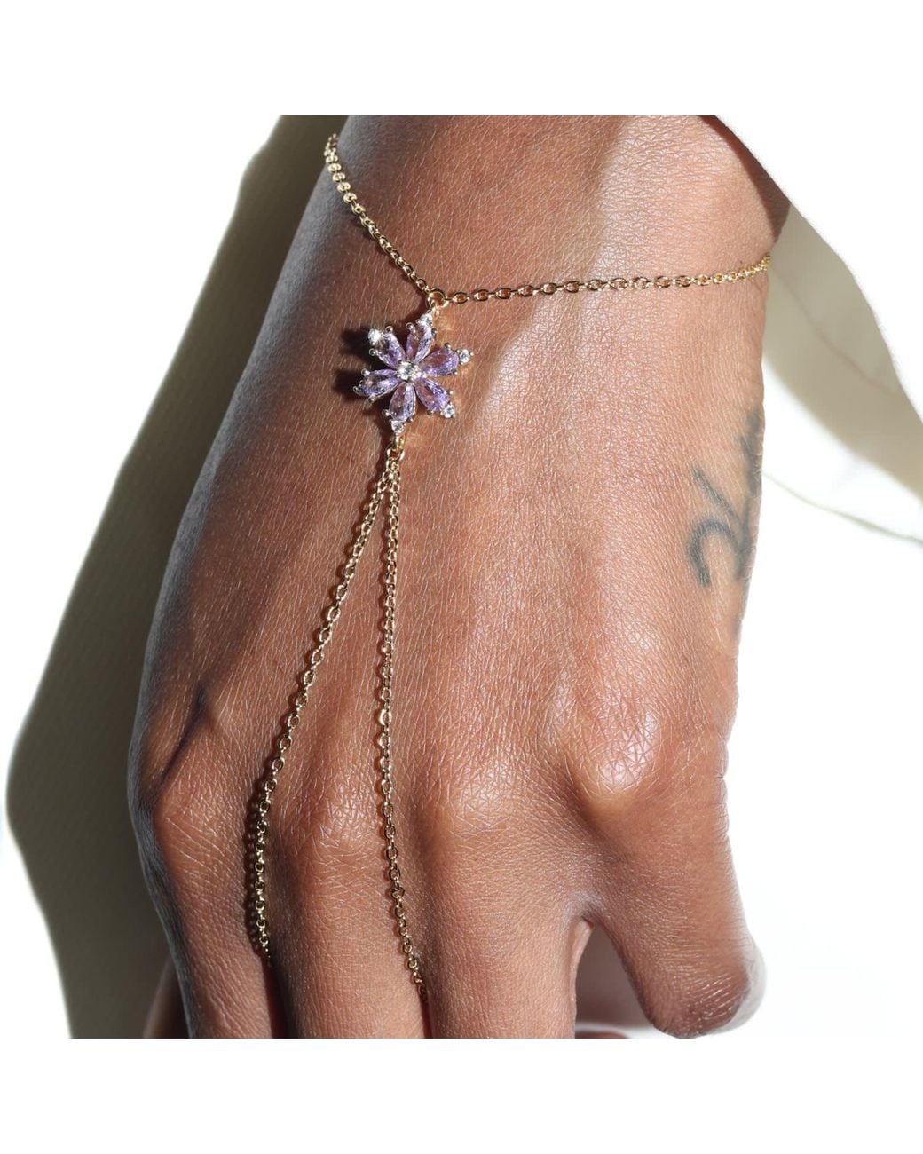 Studio Baloge Metallic Solenne Hand Chain