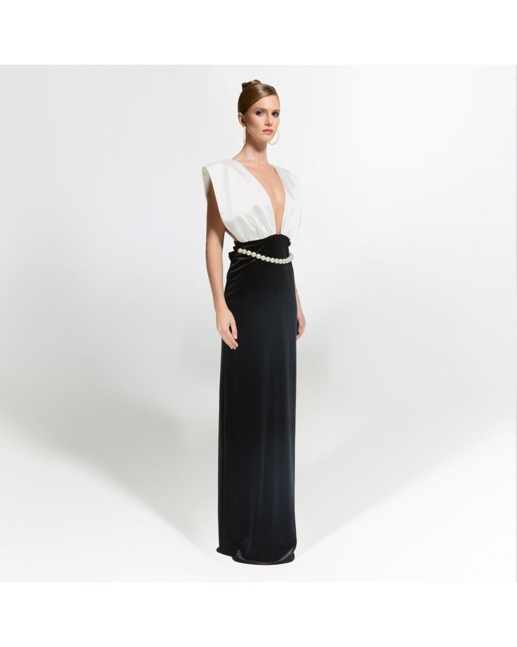 Nur Karaata Black Ciragan Palace Gown