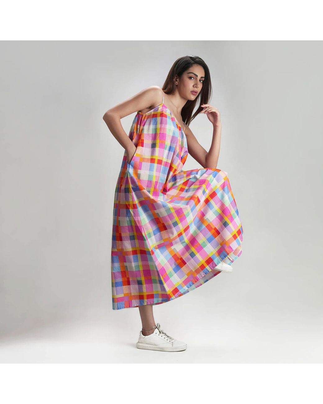 DHARA SHETH DUBAI Red The Palette Picnic Spaghetti Strap Maxi Dress