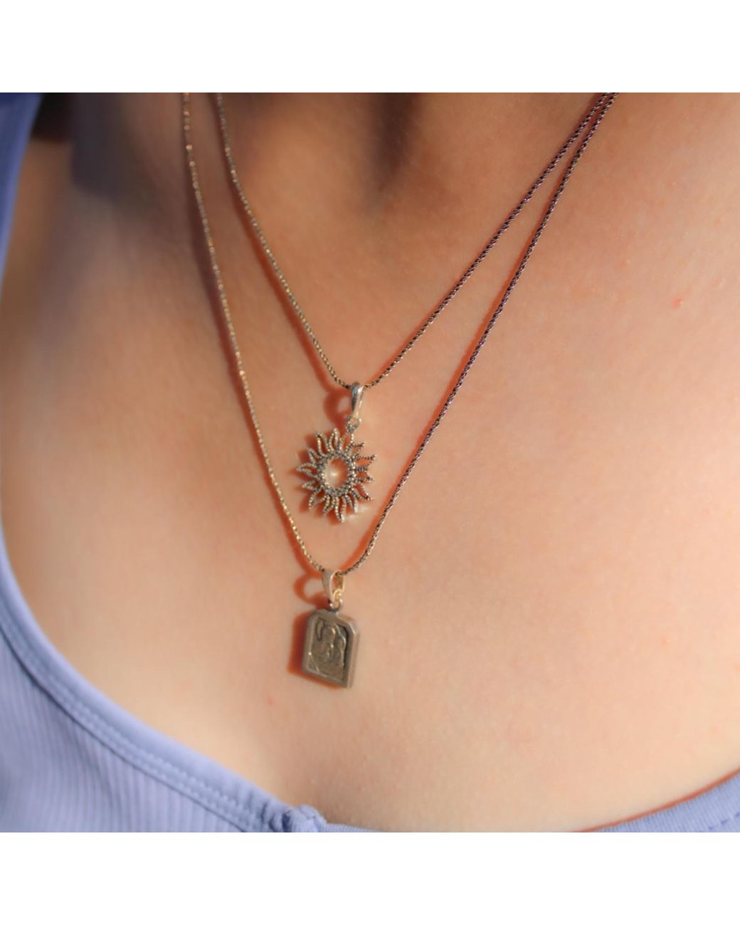 1610Istanbul Metallic Deisis Necklace