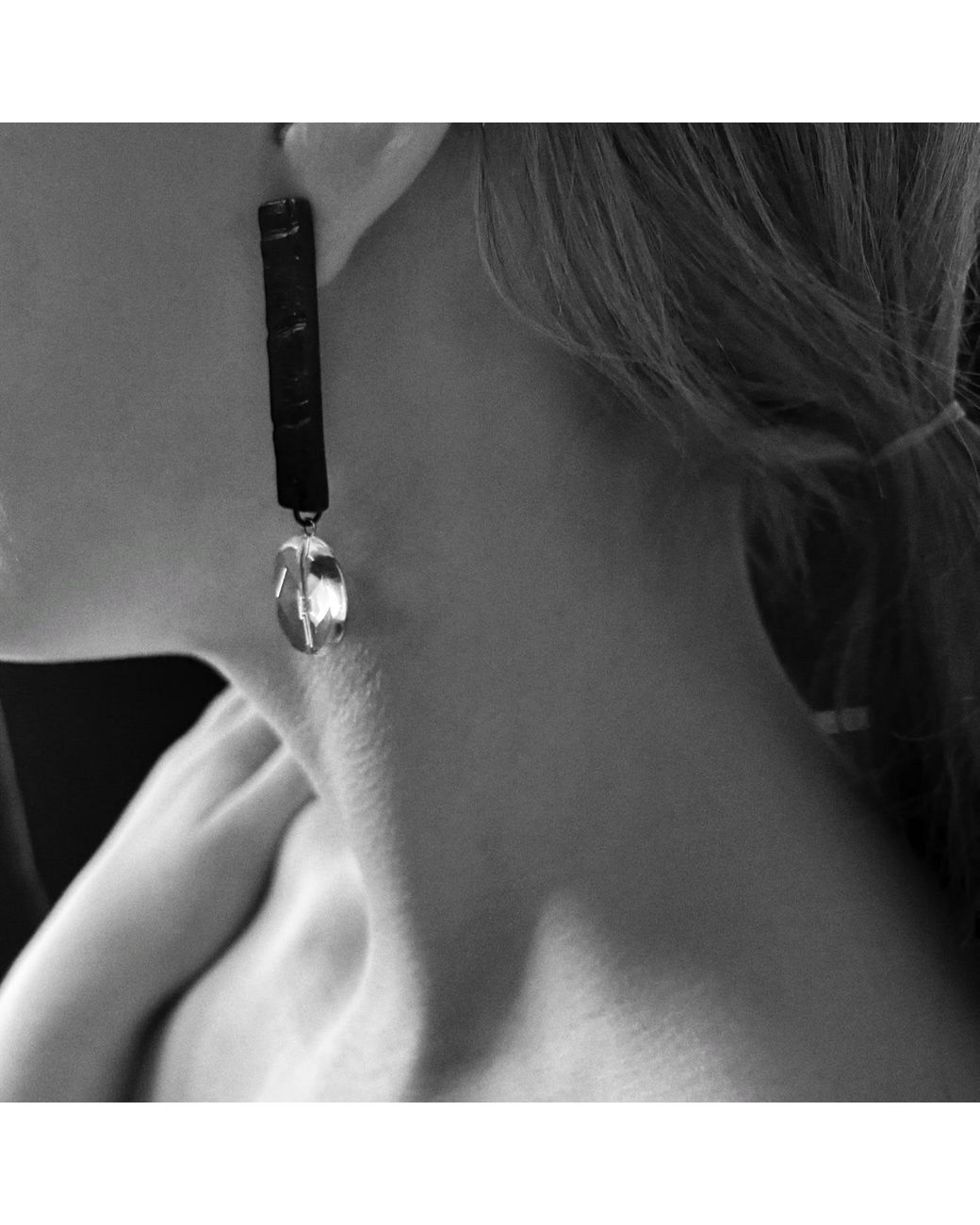 WAIWAI Black Clear Quartz & Alligator-Textured Leather Drop Earrings