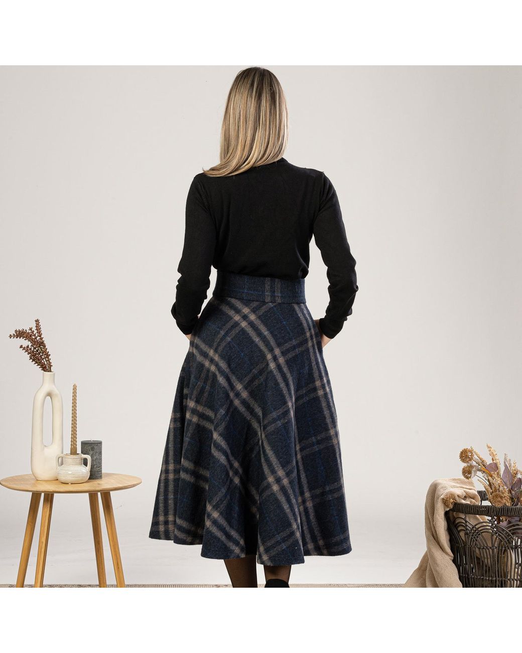 Nikka Place Blue Wool Midi Tartan Skirt With High Waist & Pockets