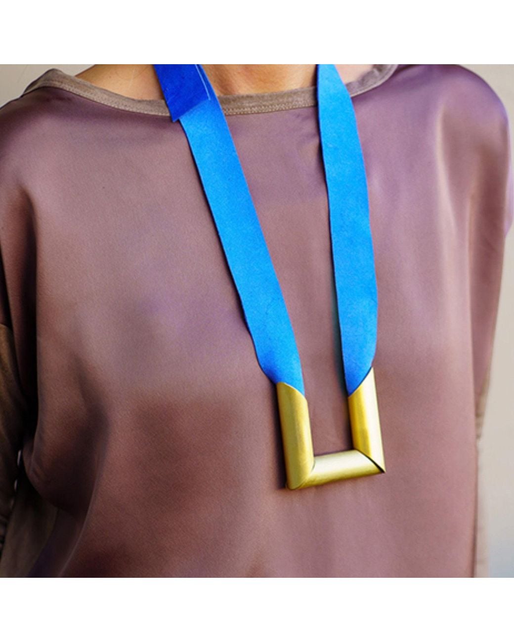 Svetlana Vukov Metallic Neutrals Sand Angular Necklace