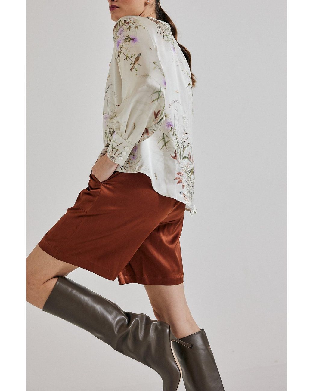 Lindsay Nicholas New York Brown Freya Short
