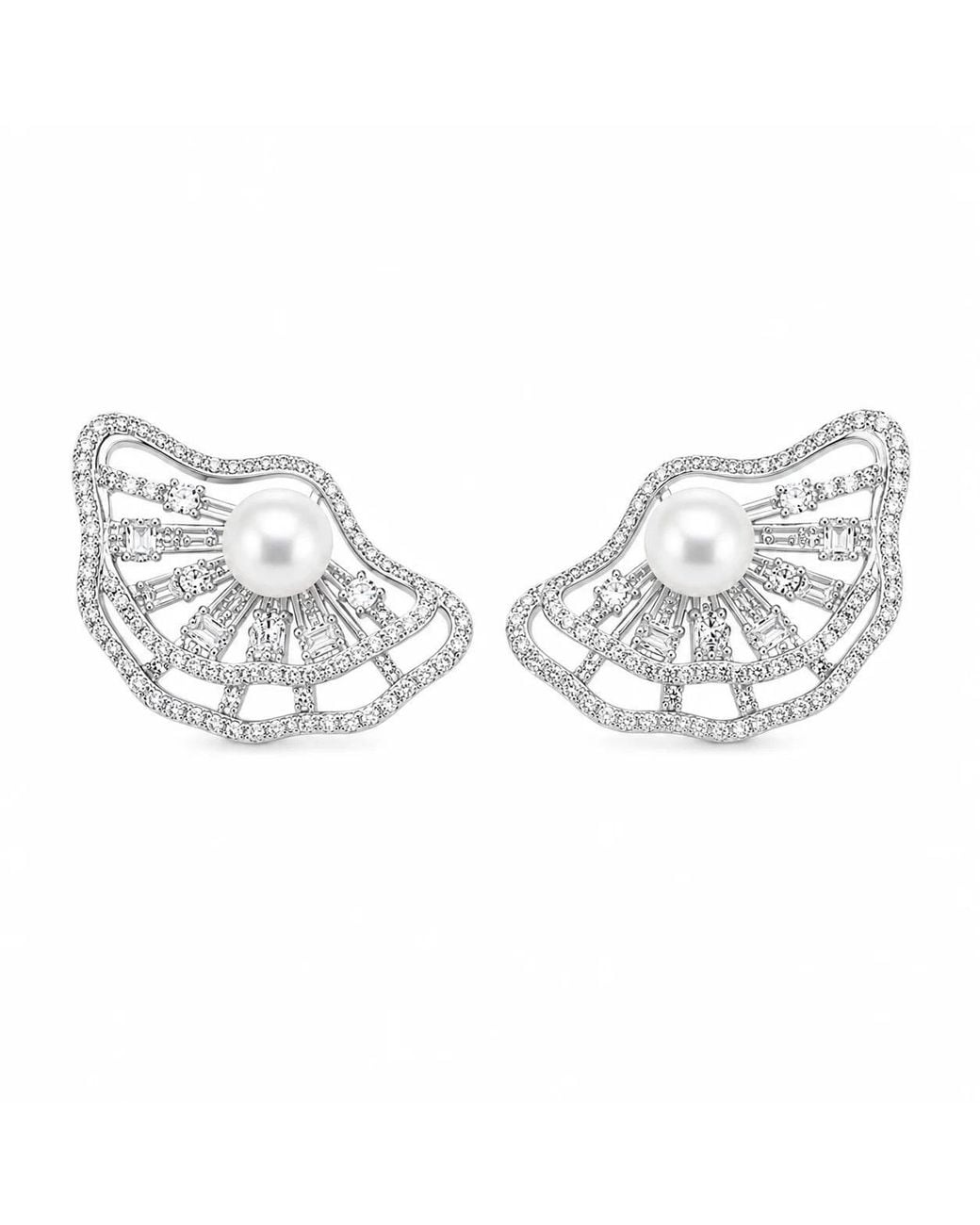 Angel Barocco Metallic Freshwater Pearl Ginkgo Leaf Stud Earrings