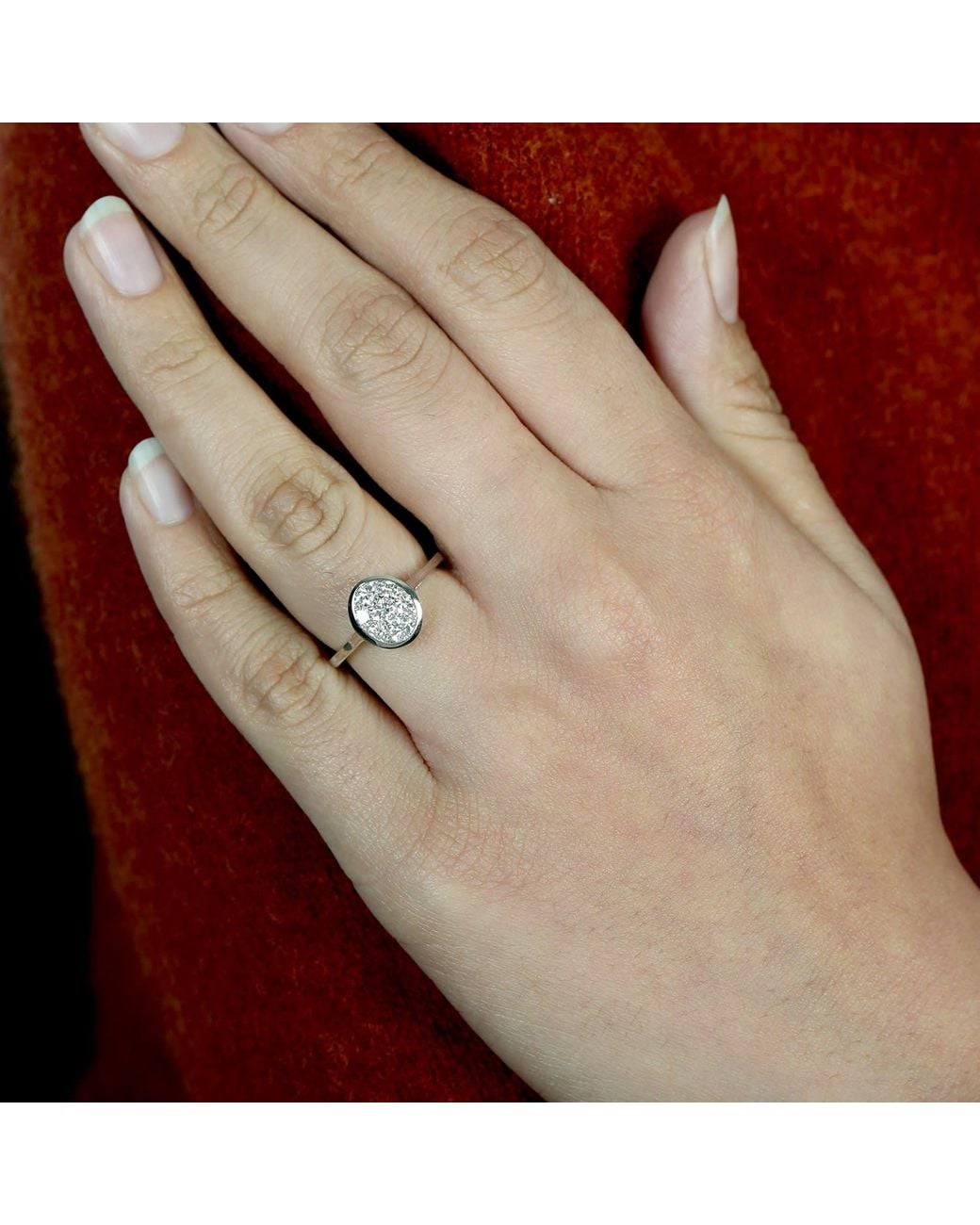 Artisan White Cluster Diamond Oval Ring