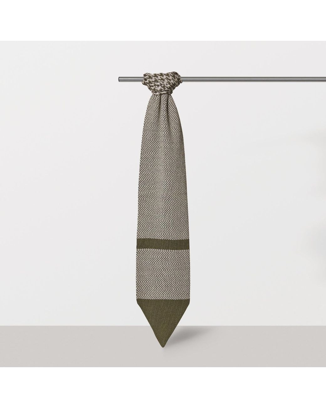 SEREN LONDON Gray Classic Scarf for men
