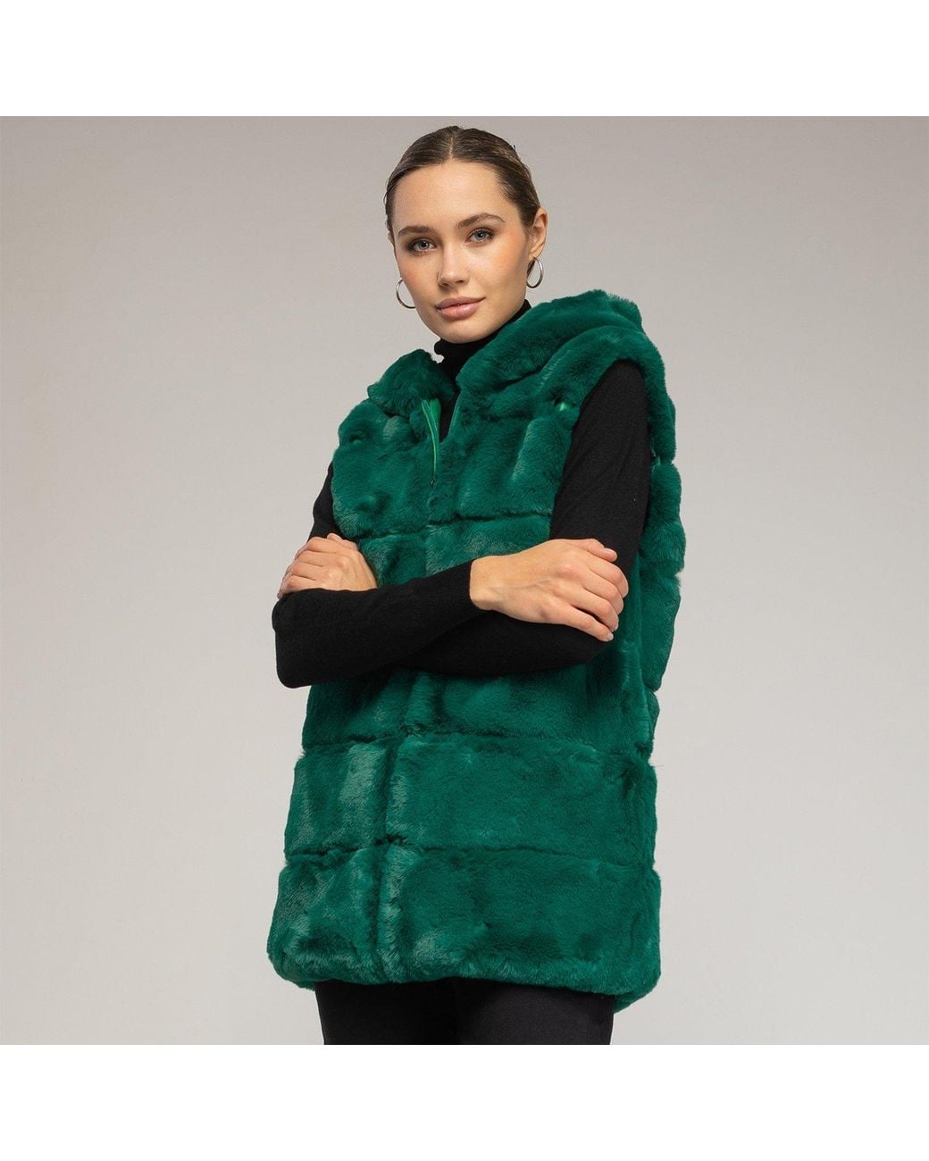 Tantra Spain Sl Green Fur Vest With Hood And Zipper Closure