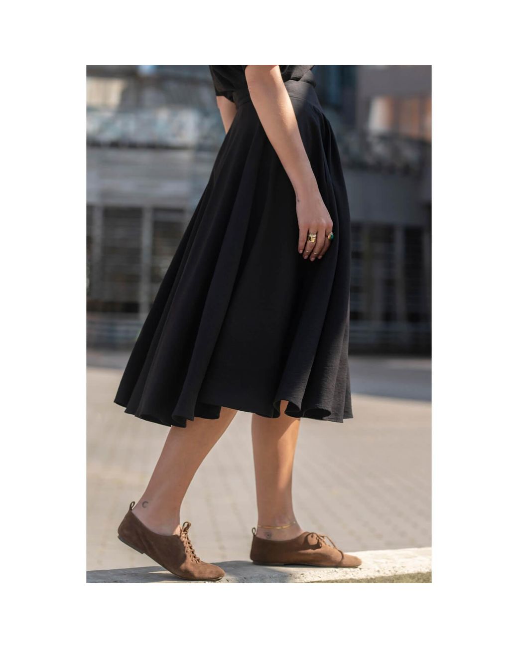 Oh!Zuza Black Echo Viscose Midi Skirt With Pockets –