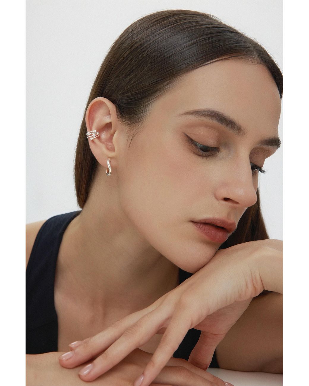Vanhi White Nori Twisted Hoop Earrings