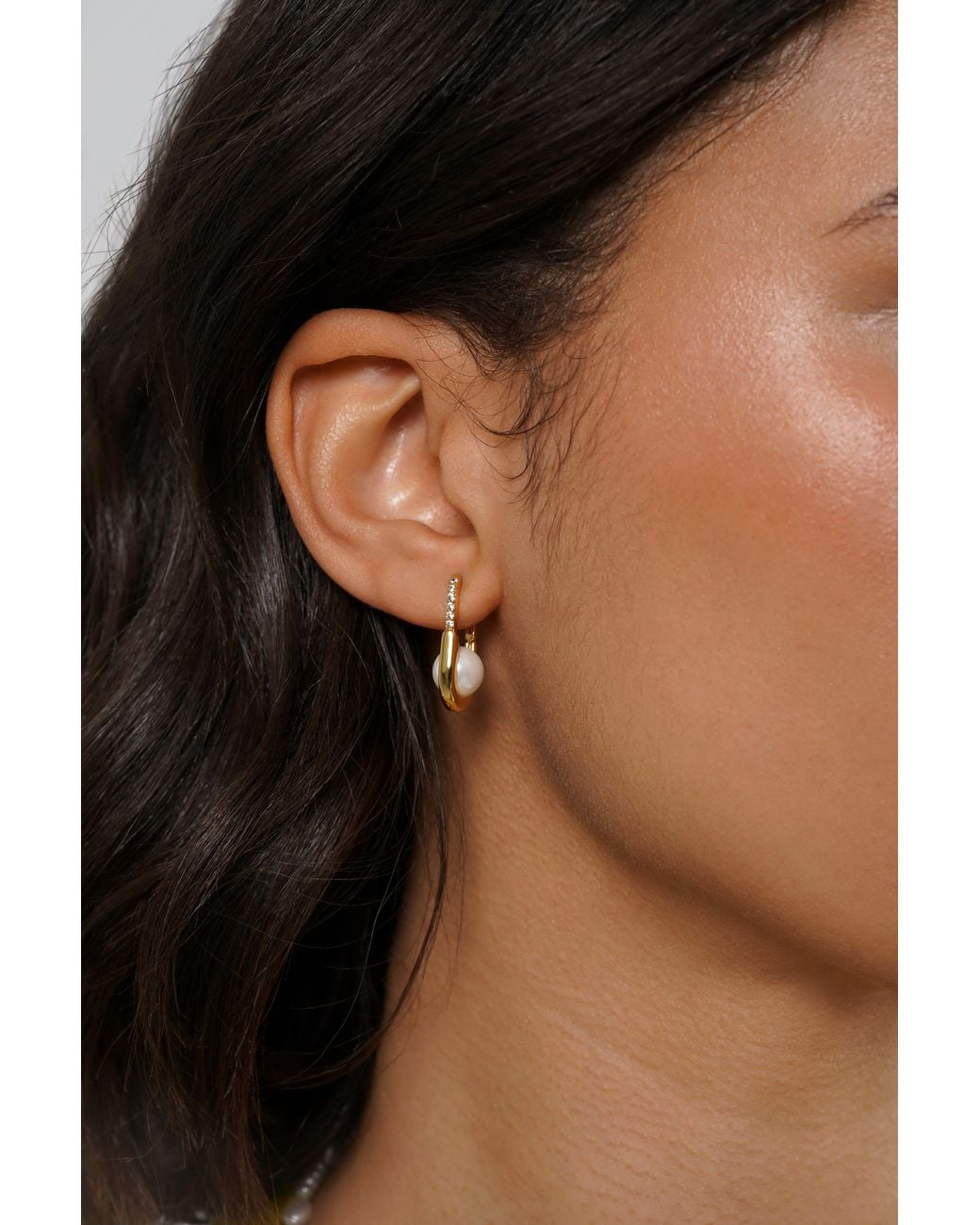 Zynnia Collective Metallic Bold Pearl Hoops