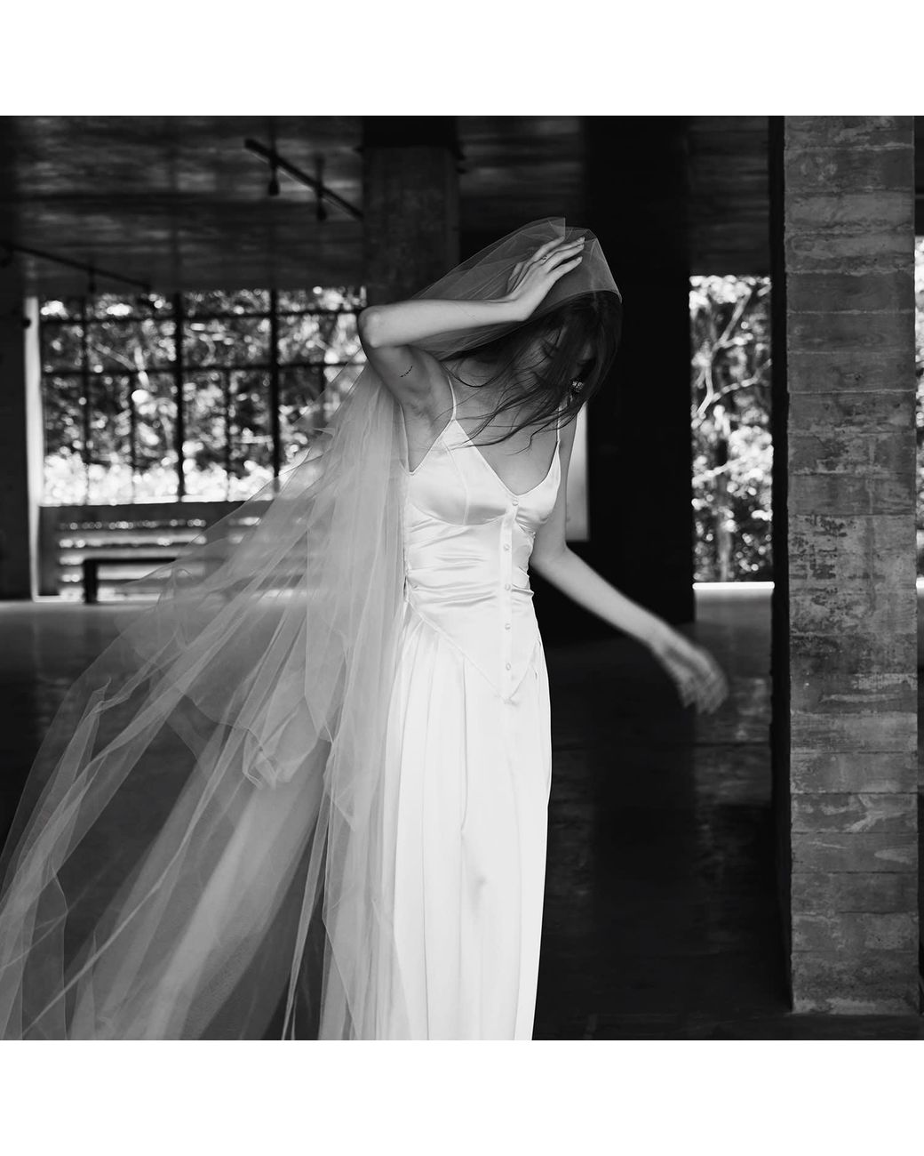 Belsize25 White Satin Bridal Dress