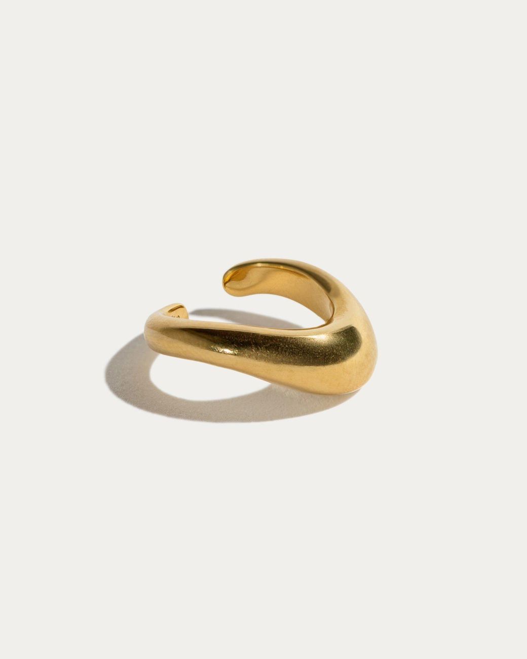 Stone Fruit White Wave Toe Ring