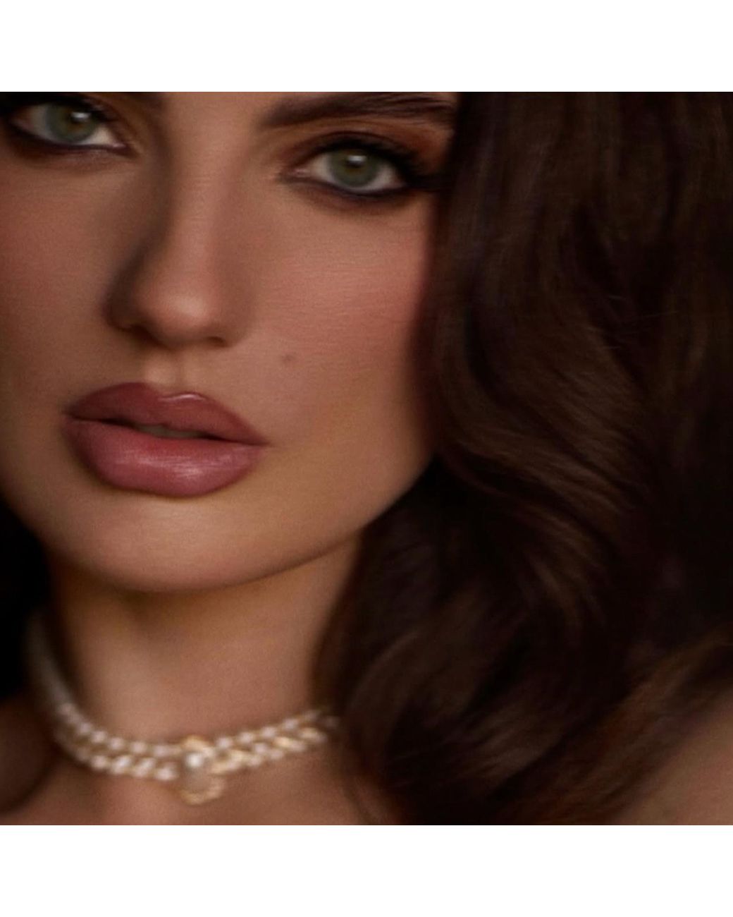 Miss Cecilia Metallic Amelia Pearl Ladies Choker