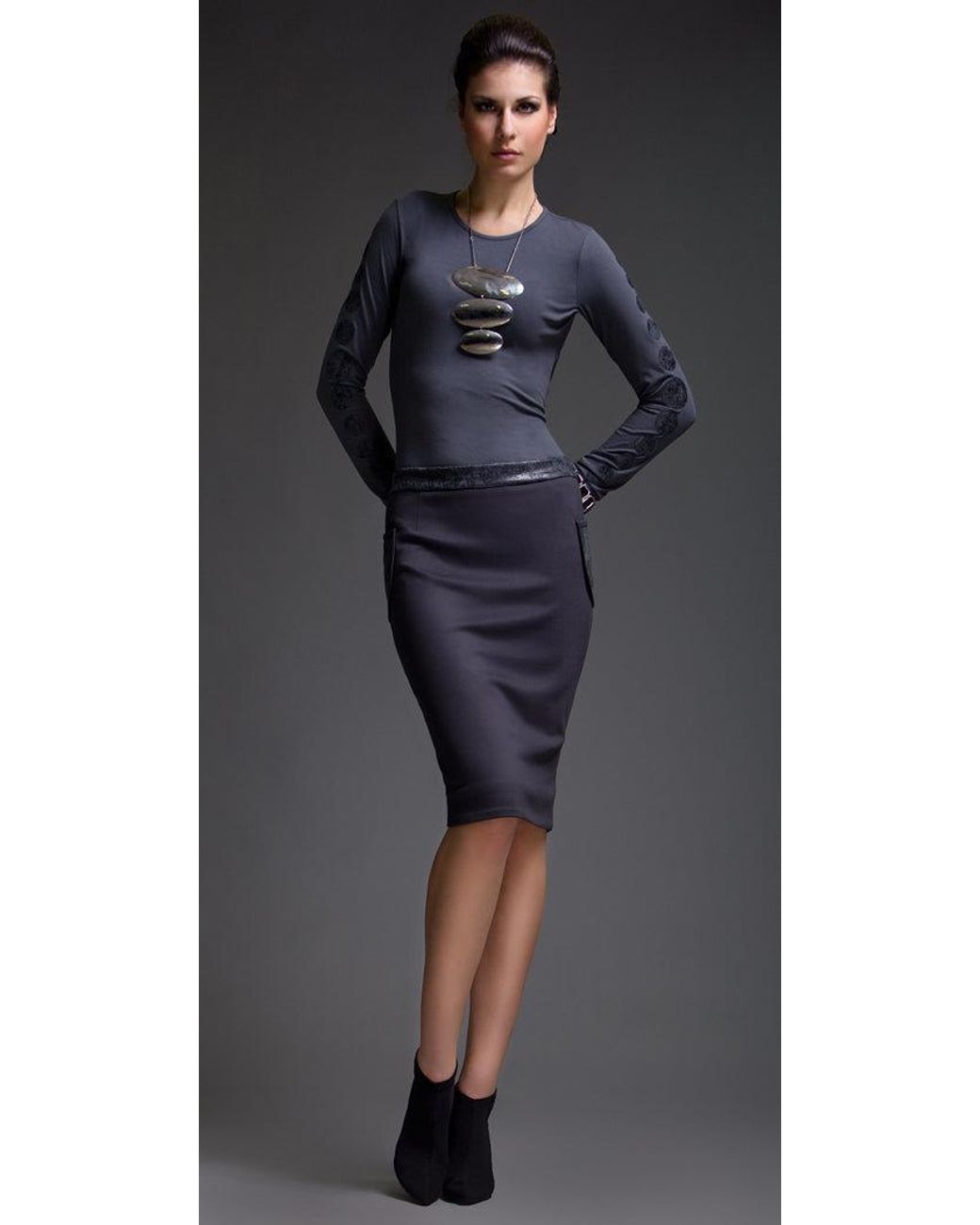 Conquista Gray Knee-Length Punto Di Roma Skirt With Faux Leather Detail