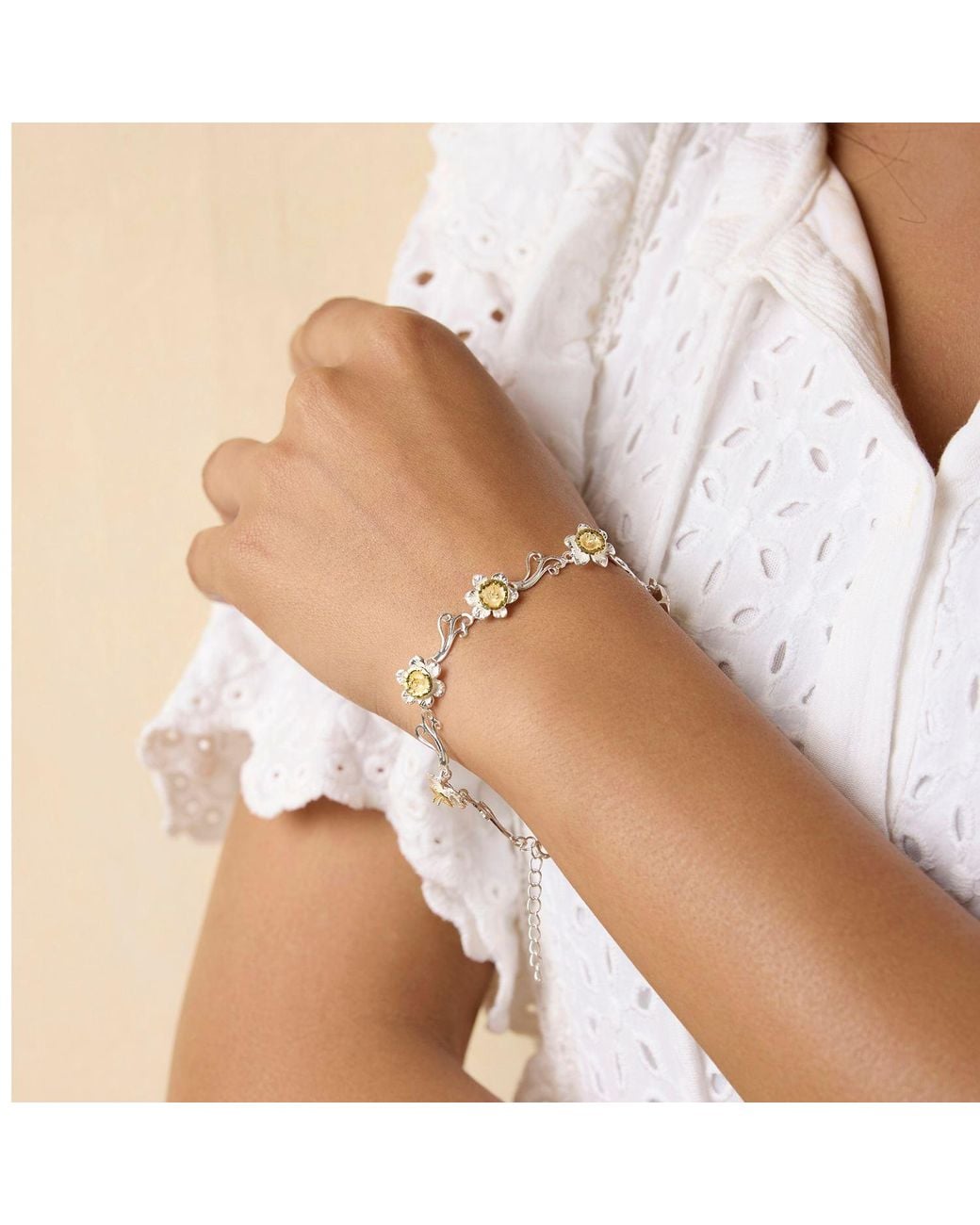 Isla Silver Metallic Daffodil Bloom Bracelet