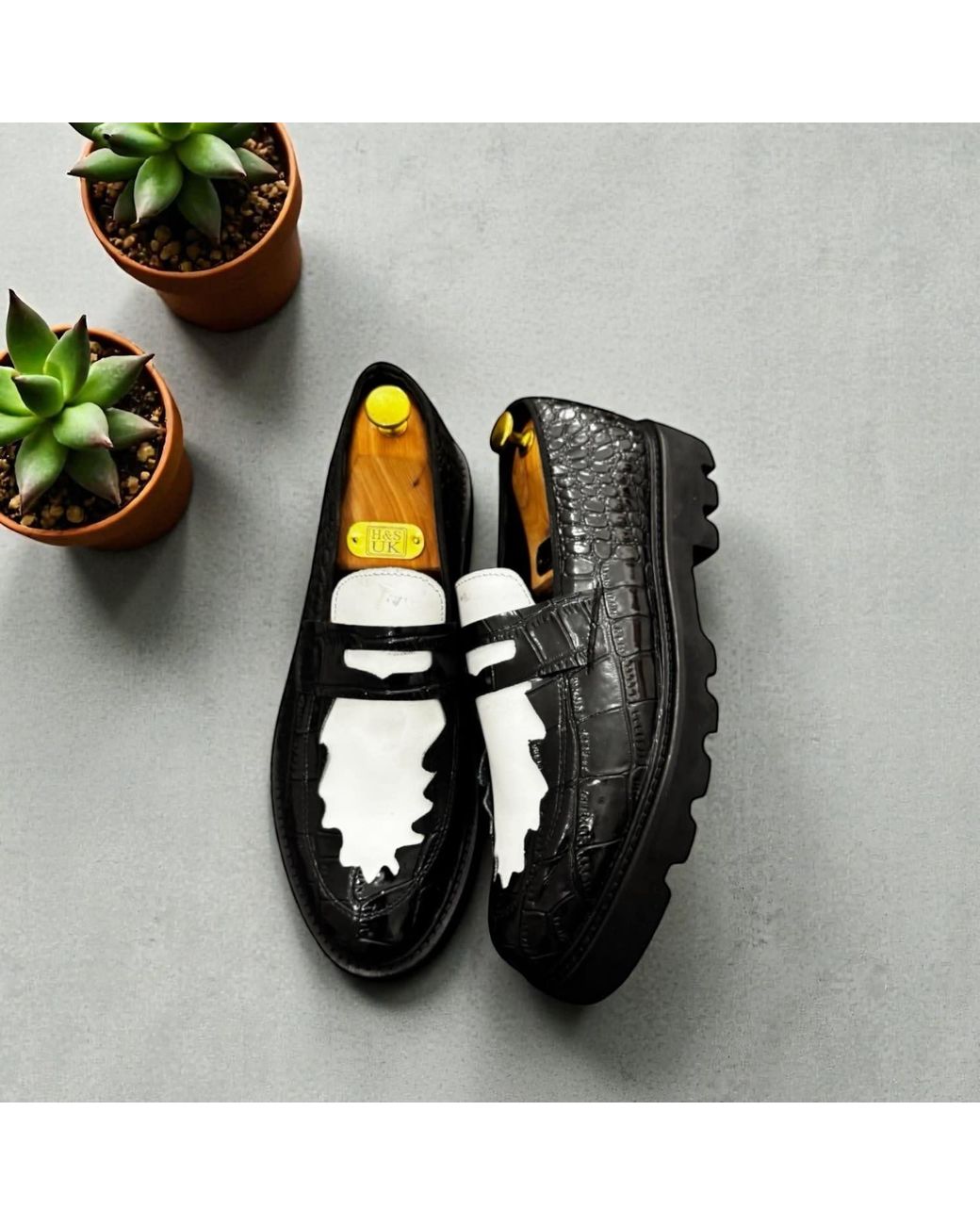 Jpo Black Koch House Platform Loafers for men