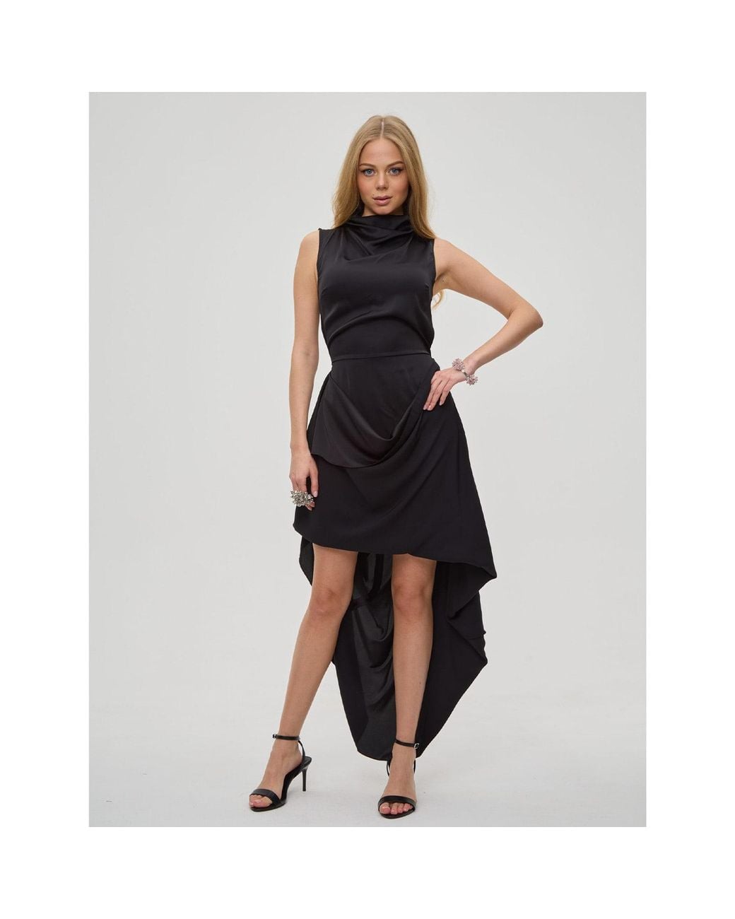 Mymokondo Black Curly House High Collar Transformable Dress