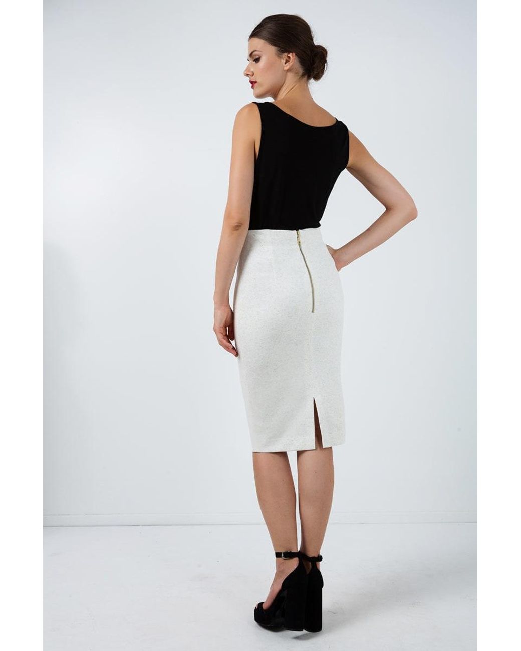 Conquista White Neutrals Fitted Stretch Pencil Skirt