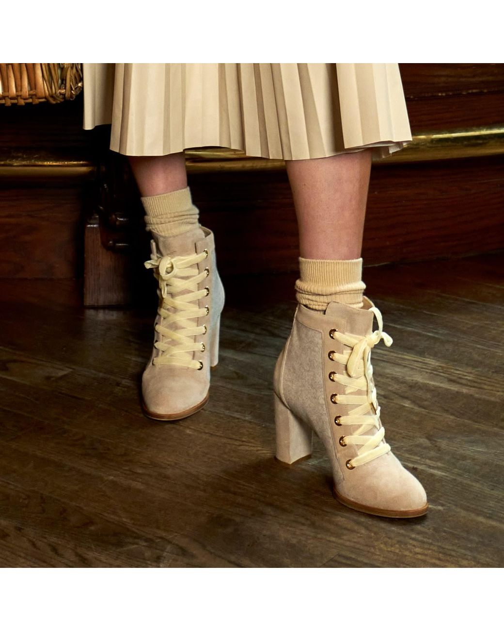 Moon D'elle White Cangiante Ankle Boots