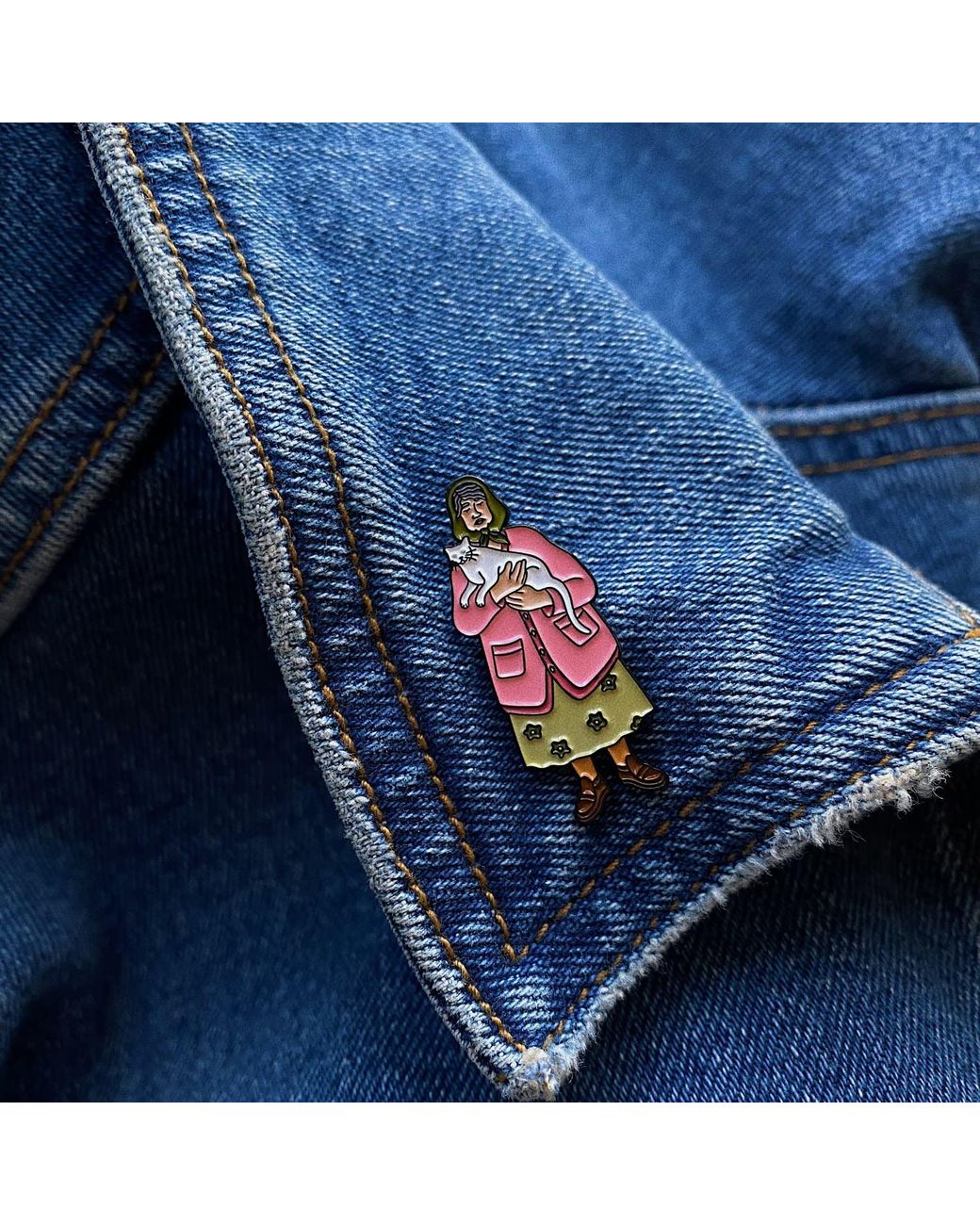 Make Heads Turn Red Enamel Pin Grandma & Cat