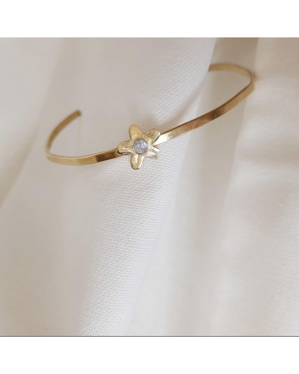 Lily Flo Jewellery Metallic Daisy Solid 9K And Lab Grown Diamond Cuff Bracelet