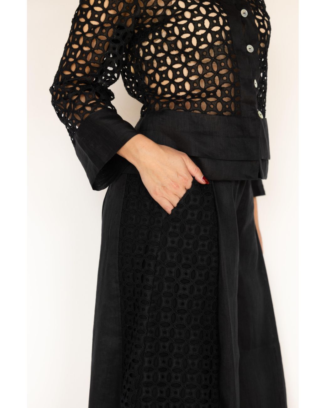 MARICEL Black Costanza Sangallo Linen Cropped Jacket