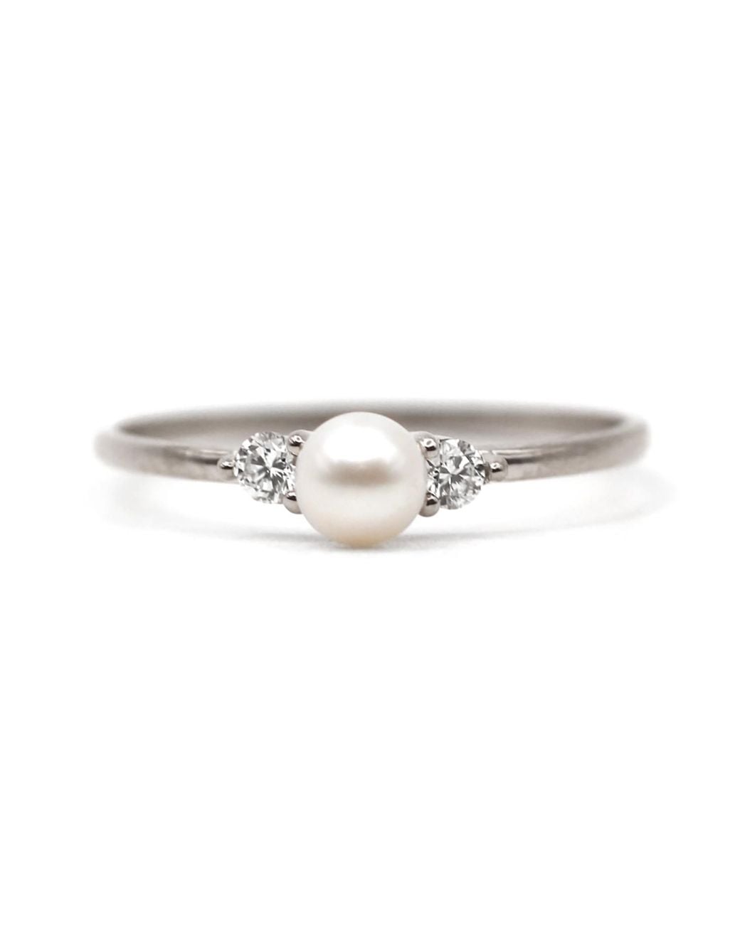VicStoneNYC Fine Jewelry White Natural Pearl And Diamond Ring