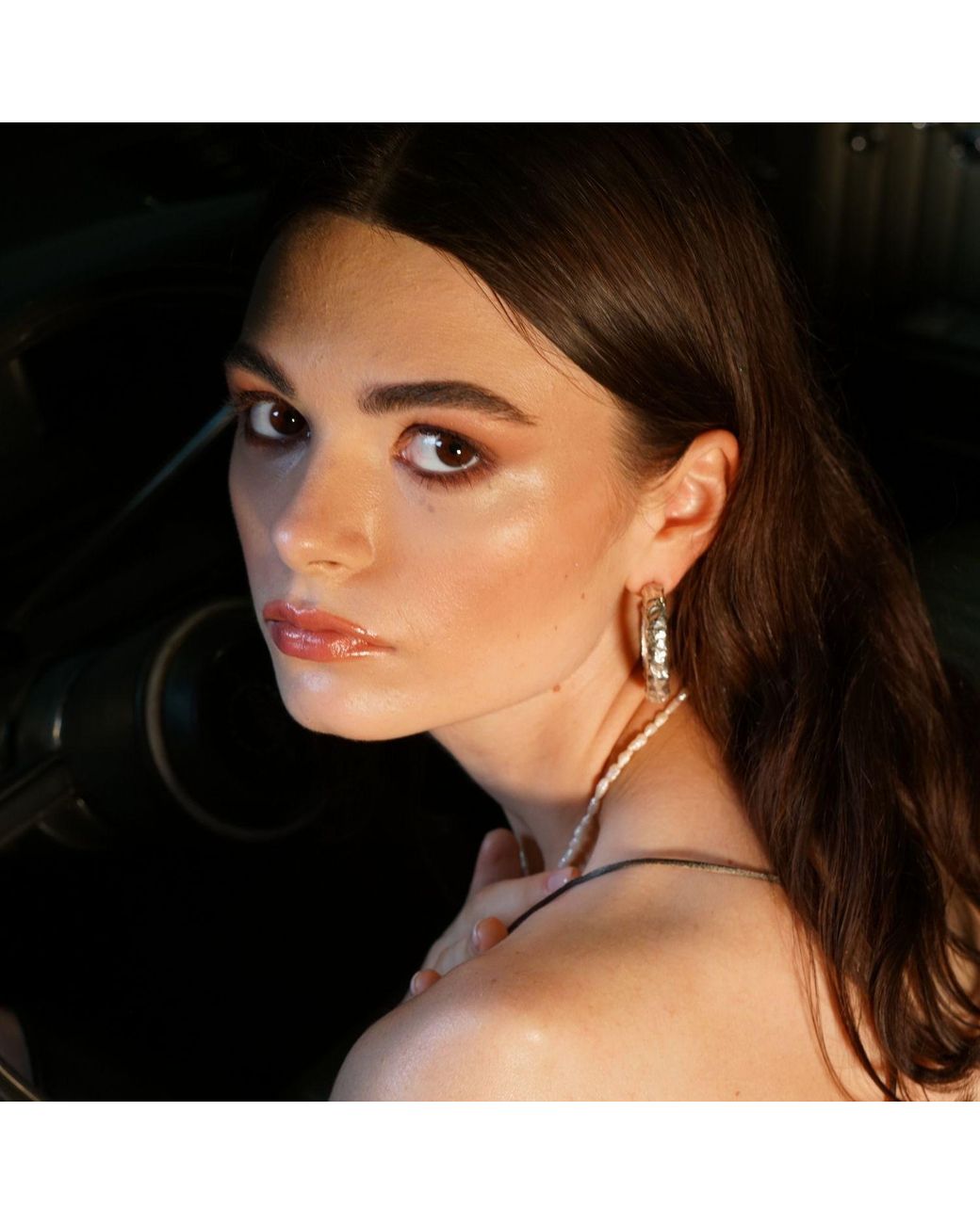 LINYA JEWELLERY Metallic Rara Amorphous Half Oval Earrings