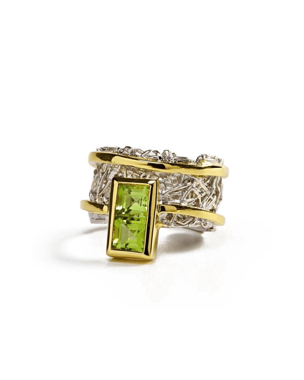 German Kabirski Metallic Verina Plated Ring With Peridot