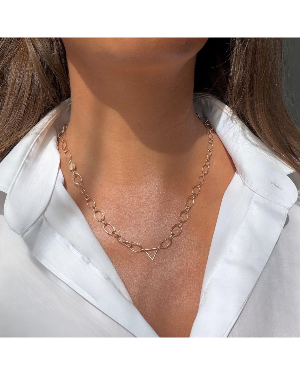 Larisa Beaumont Metallic Sovereign Necklace – 14K Charm Chain