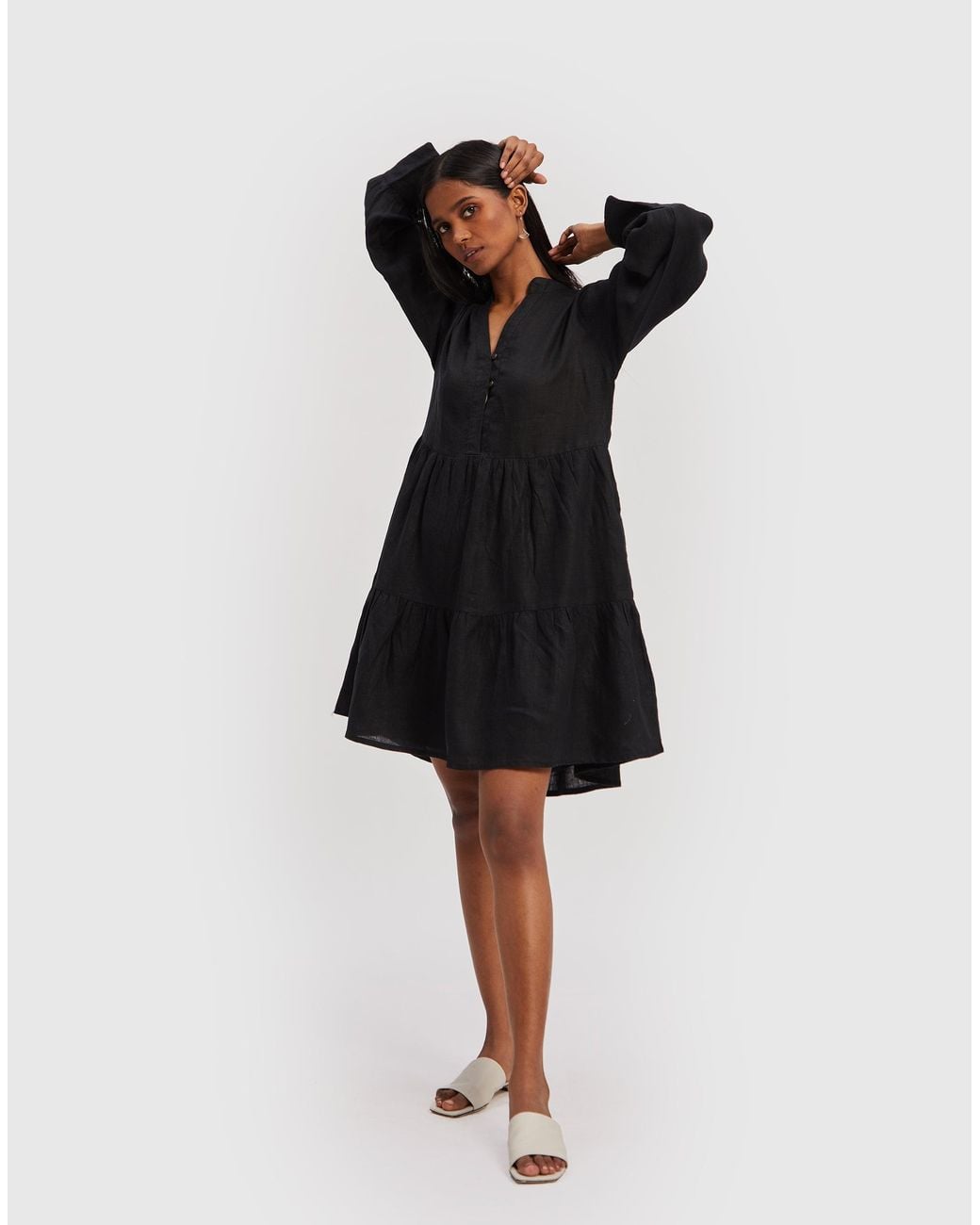 REISTOR Black V-Neck Tiered Hemp Dress
