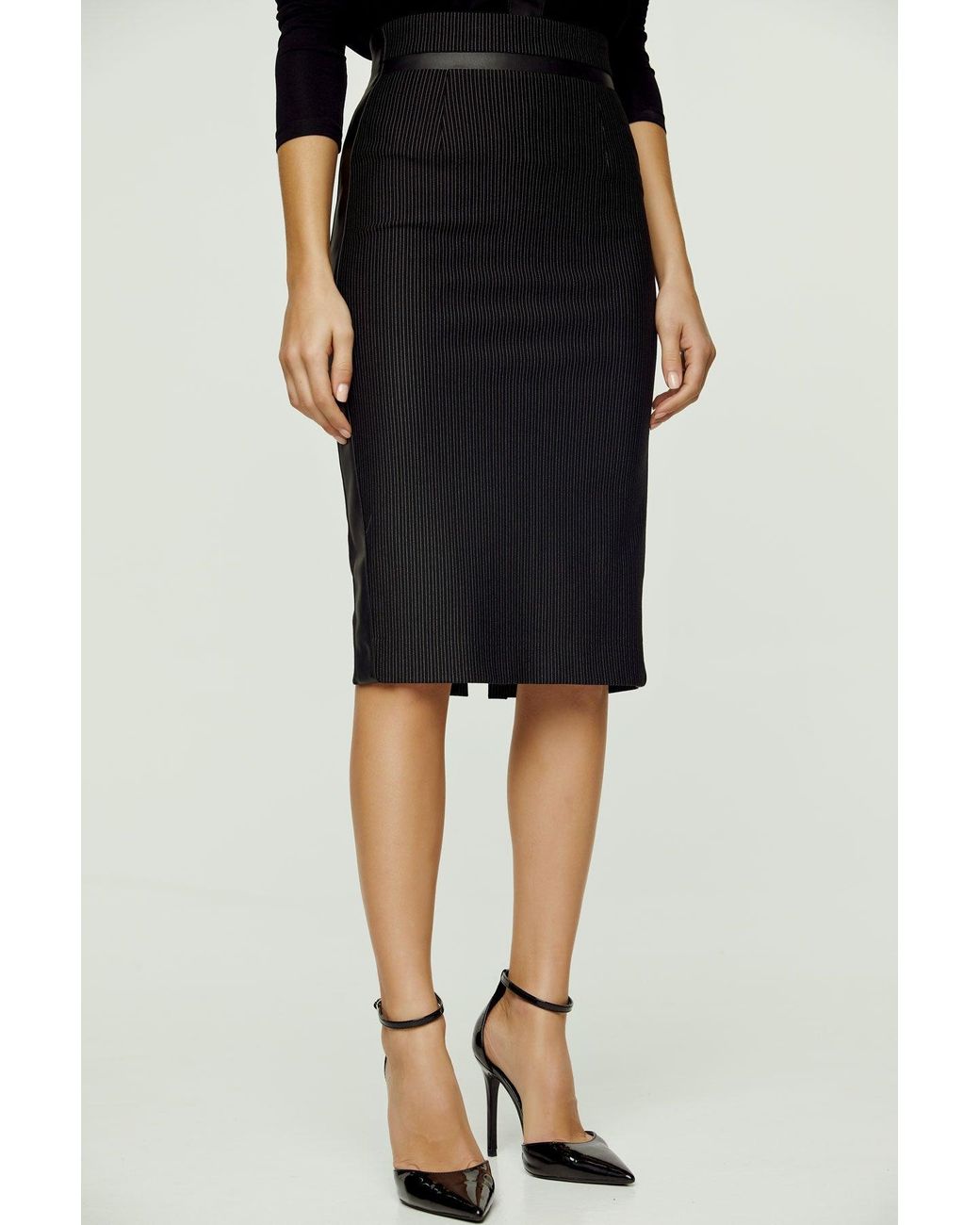 Conquista Gray High Waisted Pencil Skirt With Leather Detail