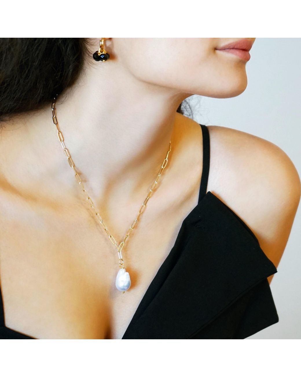 Smilla Brav Metallic Baroque Pearl Necklace Lindsay