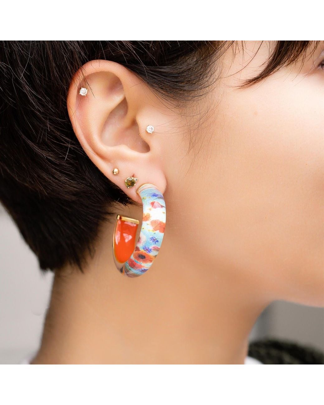 Gold & Honey White Wild Flower Lucite Hoops