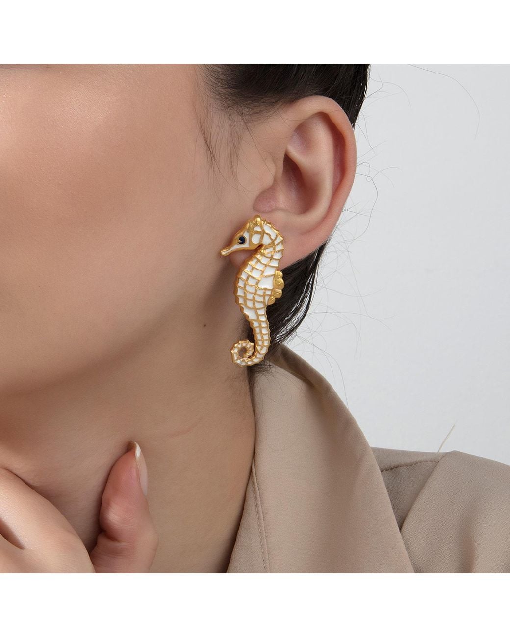 Milou Jewelry White Seahorse Earrings