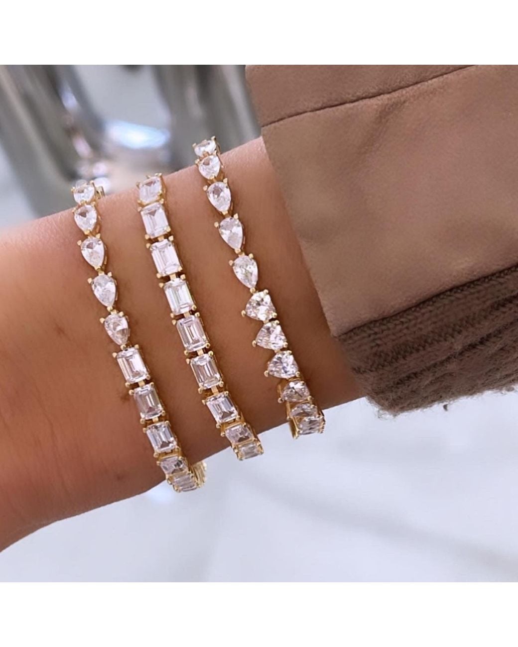SHYMI White Half Heart Half Pear Tennis Bracelet
