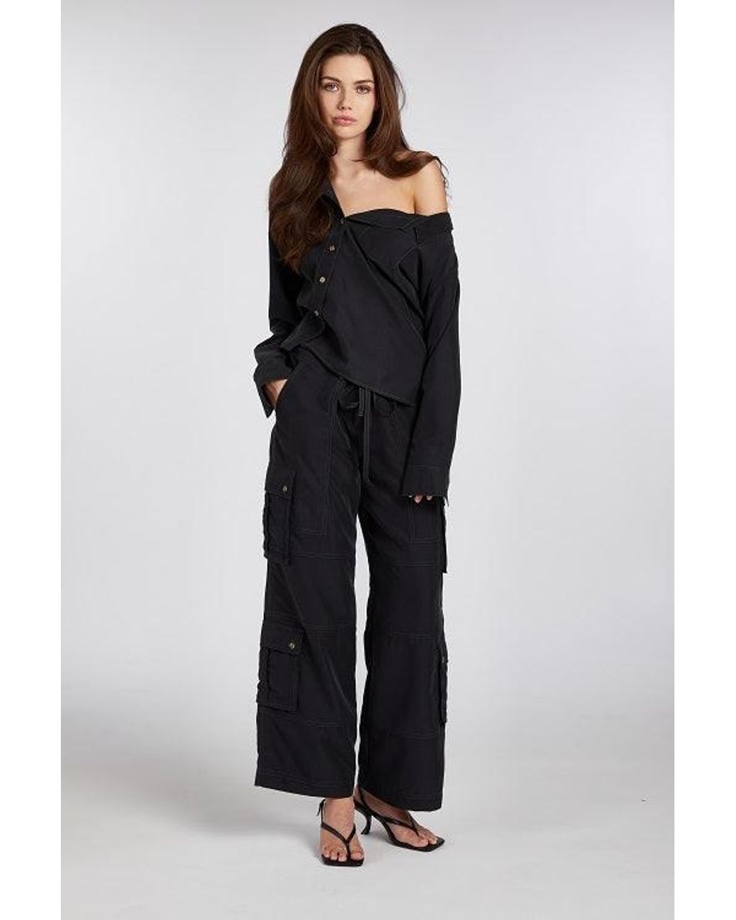 Sâb Studio Black One Shoulder Asymmetric Button Up