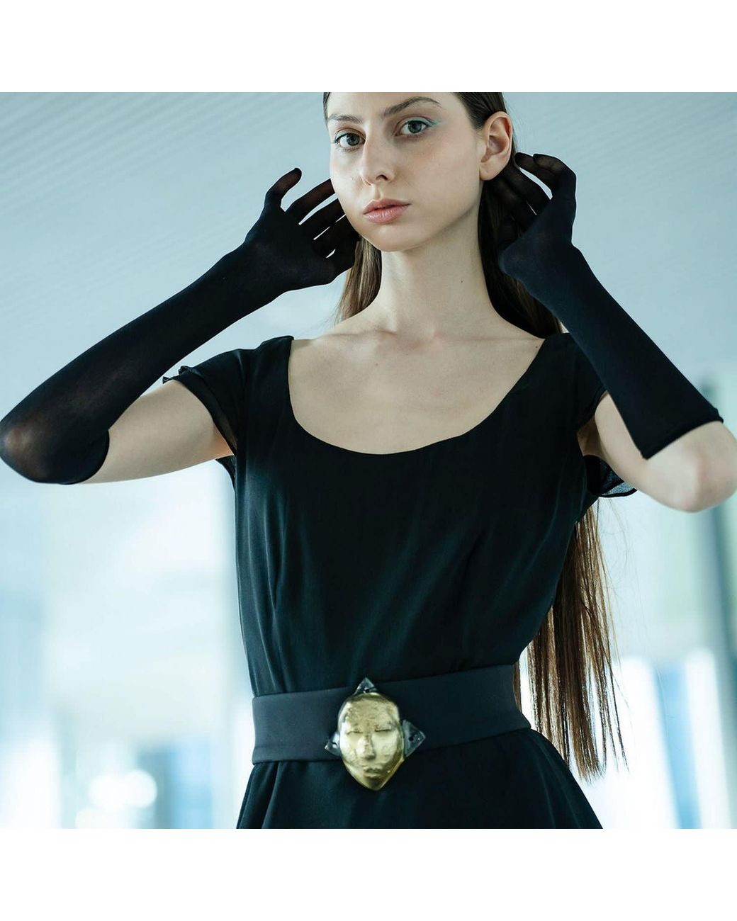 Laura Daili Blue Golden Face Glass Belt