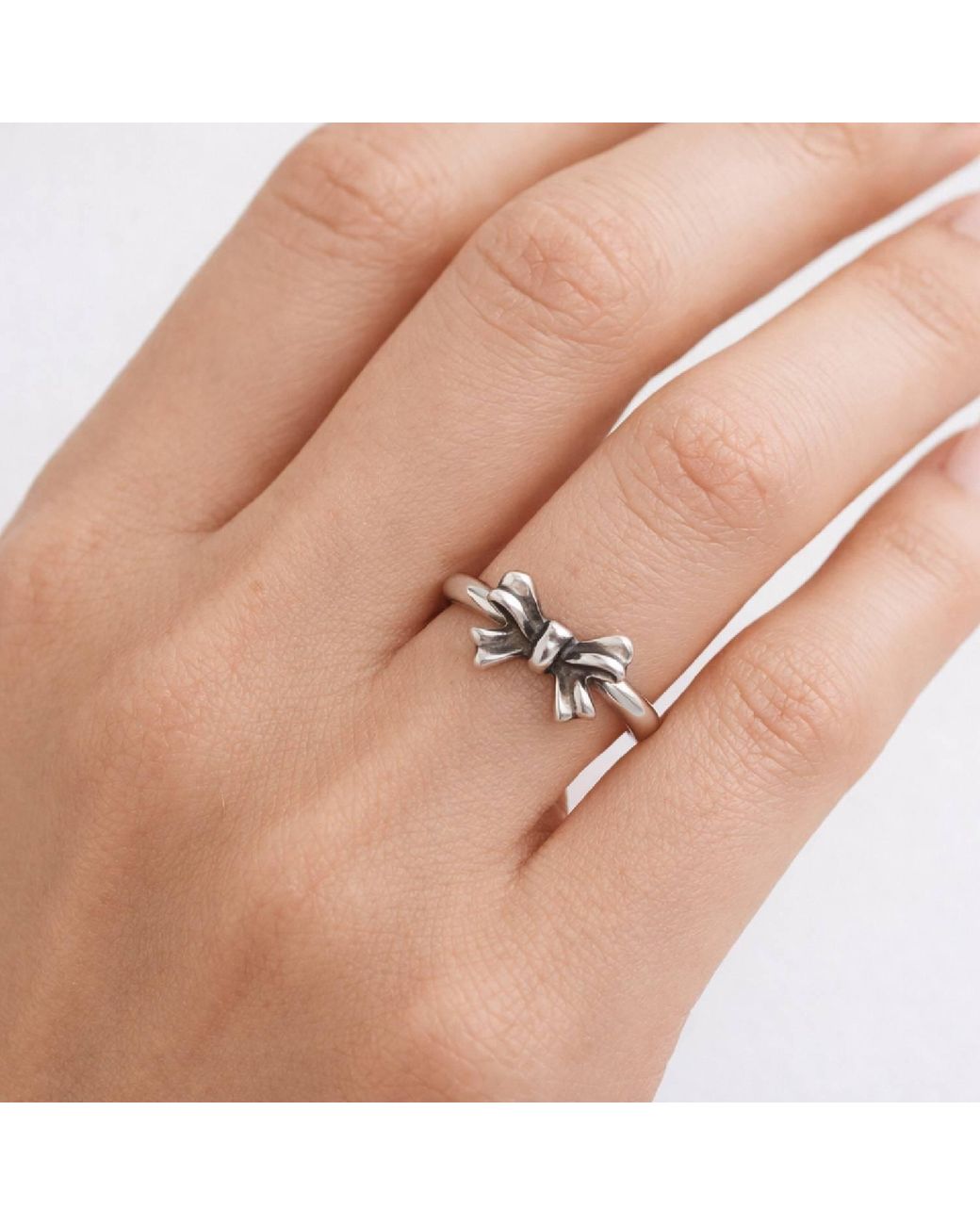 Unaloe Metallic Adjustable Bow Ring
