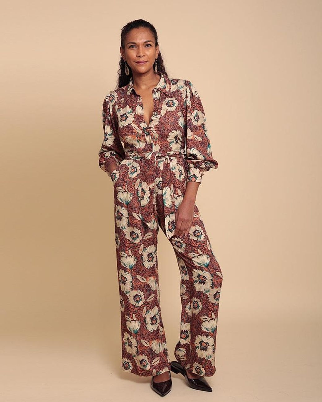 IN OUR NAME Brown Olmoti Long Sleeve Floral Print Jumpsuit