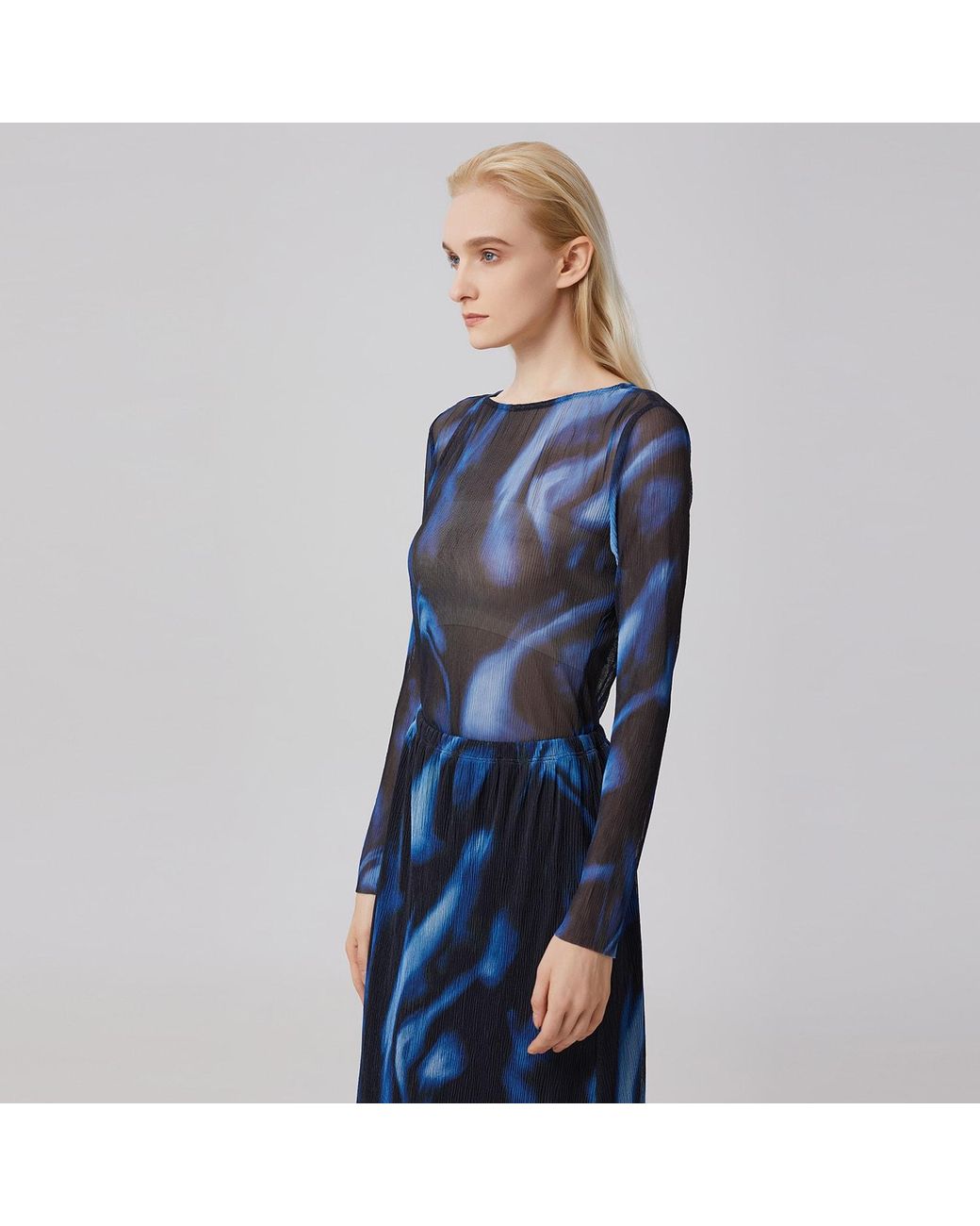 Smart and Joy Blue Abstract Print Mesh Long Sleeves Top