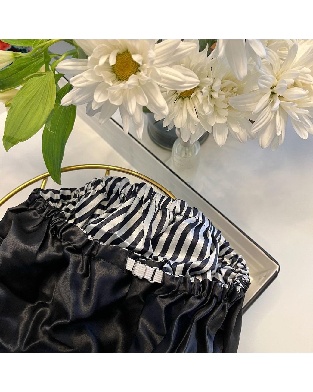 Soft Strokes Silk Blue Pure Mulberry Silk Double Layer Bonnet Film Noir